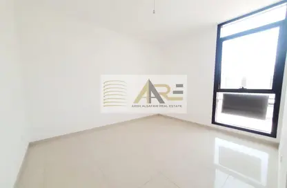 Villa - 2 Bedrooms - 3 Bathrooms for rent in Nasma Residence - Al Tai - Sharjah