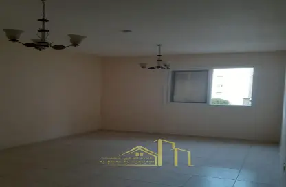 Apartment - 2 Bedrooms - 2 Bathrooms for rent in Al Qulaya'ah - Al Sharq - Sharjah