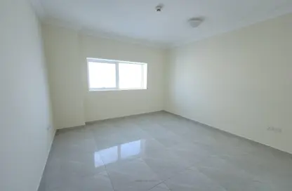 Apartment - 2 Bedrooms - 2 Bathrooms for rent in Dar Al Majaz - Jamal Abdul Nasser Street - Al Majaz - Sharjah