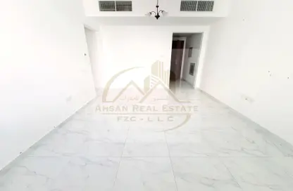 Apartment - 1 Bedroom - 1 Bathroom for rent in AlFalah - Muwaileh Commercial - Sharjah