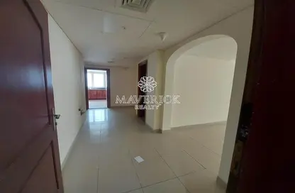 Apartment - 3 Bedrooms - 3 Bathrooms for rent in Al Hafeet Tower - Al Taawun Street - Al Taawun - Sharjah