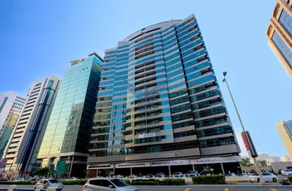 Apartment - 4 Bedrooms - 5 Bathrooms for rent in The Crystal Tower - Al Khalidiya - Abu Dhabi