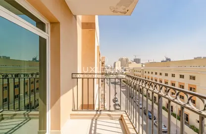 Apartment - 2 Bedrooms - 3 Bathrooms for rent in May Residence - Jumeirah Village Circle - Dubai