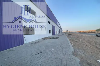 Warehouse - Studio - 1 Bathroom for rent in Umm Al Thuoob - Umm Al Quwain