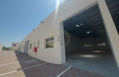 Warehouse - Studio - 1 Bathroom for rent in Wadi AL AIN 1 - Al Noud - Al Ain