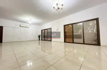 شقة - 4 غرف نوم - 3 حمامات للايجار في هضبة الزعفرانة - منطقة المرور - أبوظبي