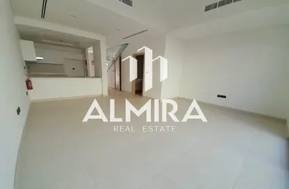 Townhouse - 2 Bedrooms - 3 Bathrooms for rent in Aldhay at Bloom Gardens - Bloom Gardens - Al Salam Street - Abu Dhabi