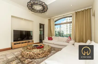 Apartment - 3 Bedrooms - 5 Bathrooms for sale in Golden Mile 9 - Golden Mile - Palm Jumeirah - Dubai