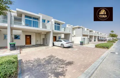 Townhouse - 3 Bedrooms - 3 Bathrooms for sale in Mimosa - Damac Hills 2 - Dubai