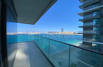 Apartment - 3 Bedrooms - 3 Bathrooms for sale in Beach Vista - EMAAR Beachfront - Dubai Harbour - Dubai