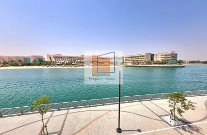 Villa - 5 Bedrooms - 7 Bathrooms for rent in Luluat Al Raha - Al Raha Beach - Abu Dhabi