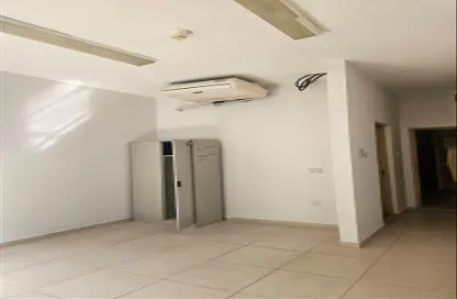 Labor Camp - Studio - 7+ Bathrooms for rent in Dubai Investment Park (DIP) - Dubai