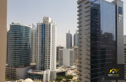 Apartment - 1 Bedroom - 2 Bathrooms for rent in Al Shafar Tower - Barsha Heights (Tecom) - Dubai