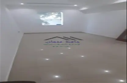 Apartment - 2 Bedrooms - 1 Bathroom for rent in Between Two Bridges - Abu Dhabi