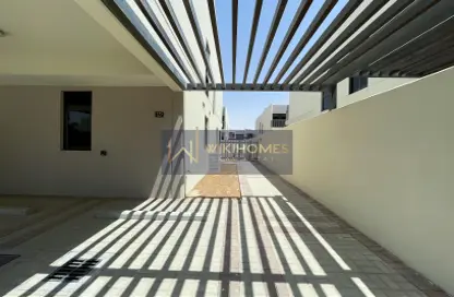 Townhouse - 3 Bedrooms - 5 Bathrooms for sale in Aurum Villas - Zinnia - Damac Hills 2 - Dubai