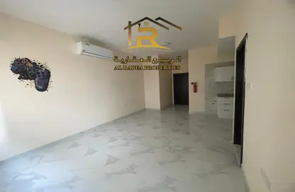 Apartment - 1 Bathroom for rent in Al Jurf 3 - Al Jurf - Ajman Downtown - Ajman