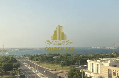 Apartment - 3 Bedrooms - 4 Bathrooms for rent in Al Reem Tower - Corniche Road - Abu Dhabi