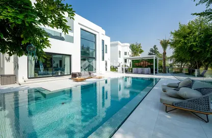 Villa - 4 Bedrooms - 5 Bathrooms for rent in Jumeirah Islands - Dubai