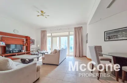 Apartment - 2 Bedrooms - 3 Bathrooms for rent in Al Nabat - Shoreline Apartments - Palm Jumeirah - Dubai