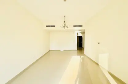 Apartment - 2 Bedrooms - 3 Bathrooms for rent in Jumeirah Garden City - Al Satwa - Dubai