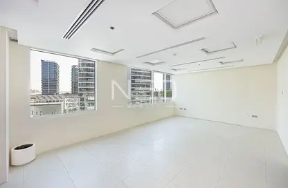 Office Space - Studio for rent in Bay Square Building 11 - Bay Square - Business Bay - Dubai