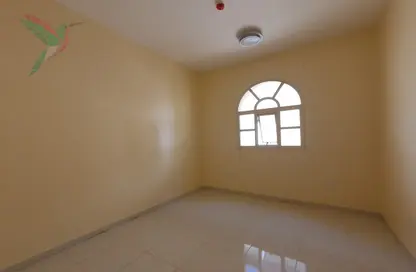 Apartment - 2 Bedrooms - 2 Bathrooms for rent in Al Dafeinah - Asharej - Al Ain