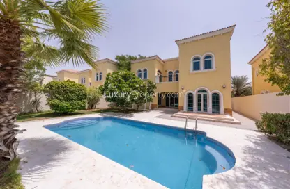 Villa - 3 Bedrooms - 4 Bathrooms for rent in Legacy - Jumeirah Park - Dubai