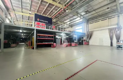 Warehouse - Studio for rent in Phase 1 - Dubai Investment Park (DIP) - Dubai