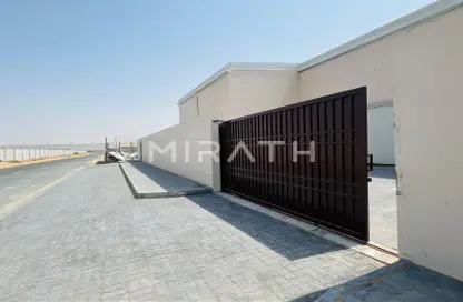 Retail - Studio for sale in Al Sajaa - Sharjah