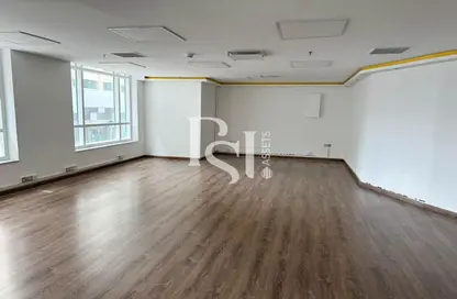 Office Space - Studio - 1 Bathroom for rent in Al Hana Tower - Al Khalidiya - Abu Dhabi