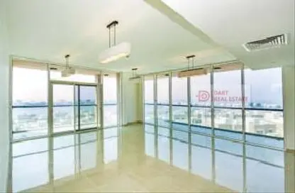 Apartment - 3 Bedrooms - 4 Bathrooms for rent in Marina Sunset Bay - The Marina - Abu Dhabi