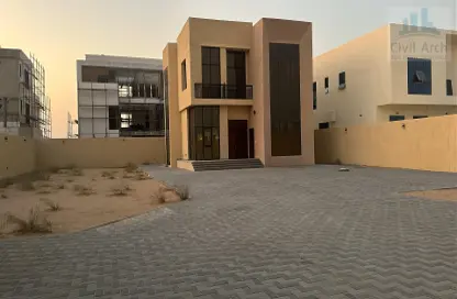 Villa - 4 Bedrooms - 6 Bathrooms for rent in Um Nahad Third - Dubai Land - Dubai