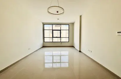 Apartment - 1 Bedroom - 2 Bathrooms for rent in Muweileh Community - Muwaileh Commercial - Sharjah