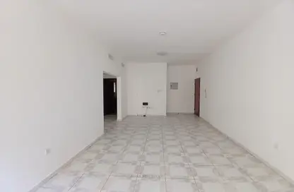 Apartment - 1 Bedroom - 1 Bathroom for rent in Dar Al Majaz - Jamal Abdul Nasser Street - Al Majaz - Sharjah