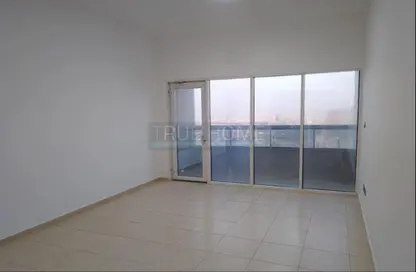 Apartment - 3 Bedrooms - 4 Bathrooms for sale in Beach Tower 1 - Al Khan Lagoon - Al Khan - Sharjah