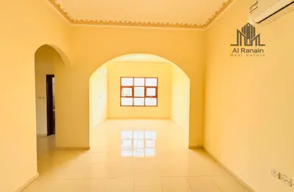Apartment - 2 Bedrooms - 3 Bathrooms for rent in Al Khrais - Al Jimi - Al Ain