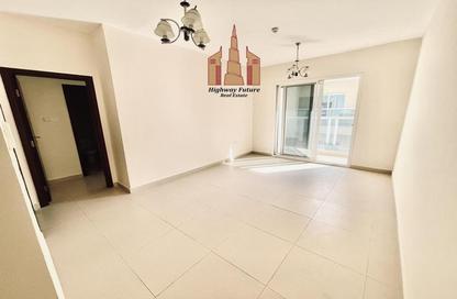 Apartment - 1 Bedroom - 2 Bathrooms for rent in Muwailih Building - Muwaileh - Sharjah