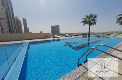 Apartment - 2 Bedrooms - 3 Bathrooms for rent in Sheikh Zayed Road - Dubai