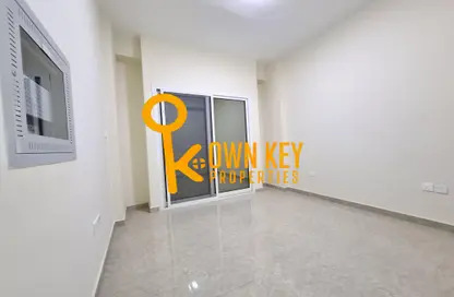 Apartment - Studio - 1 Bathroom for rent in Al Karama - Dubai