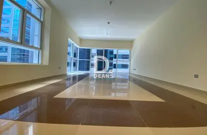 Apartment - 3 Bedrooms - 3 Bathrooms for rent in Al Rumaithy Building - Al Nahyan Camp - Abu Dhabi