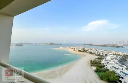 Apartment - 2 Bedrooms - 4 Bathrooms for rent in Al Haseer - Shoreline Apartments - Palm Jumeirah - Dubai