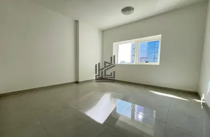 Apartment - 1 Bedroom - 1 Bathroom for rent in Al Rasheed Tower 5 - Al Taawun Street - Al Taawun - Sharjah