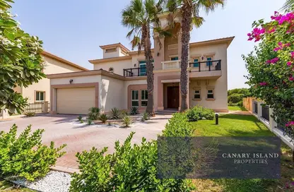 Villa - 4 Bedrooms - 5 Bathrooms for sale in Entertainment Foyer - Oasis Clusters - Jumeirah Islands - Dubai