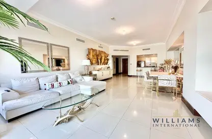 Apartment - 3 Bedrooms - 5 Bathrooms for sale in Golden Mile 9 - Golden Mile - Palm Jumeirah - Dubai