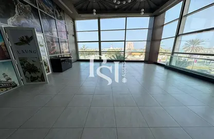 Retail - Studio - 1 Bathroom for rent in Nation Towers - Corniche Road - Abu Dhabi