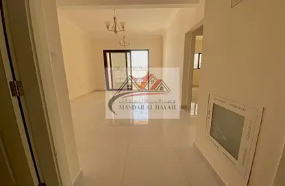 Apartment - 1 Bedroom - 2 Bathrooms for rent in Muwaileh 29 Building - Muwaileh - Sharjah