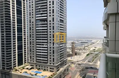 Apartment - 1 Bedroom - 2 Bathrooms for sale in Marina Pinnacle - Dubai Marina - Dubai