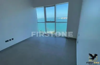 Apartment - 2 Bedrooms - 3 Bathrooms for rent in Al Reef Tower - Corniche Road - Abu Dhabi