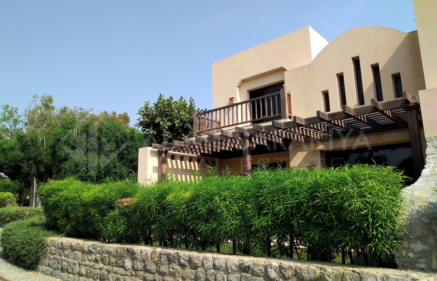 1 BR villa in Cove Rotana - Private Garden - ref ...