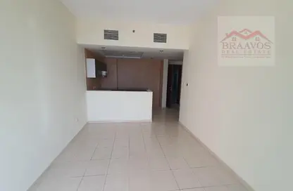 Apartment - 2 Bedrooms - 3 Bathrooms for rent in Royal Residence 1 - Royal Residence - Dubai Sports City - Dubai